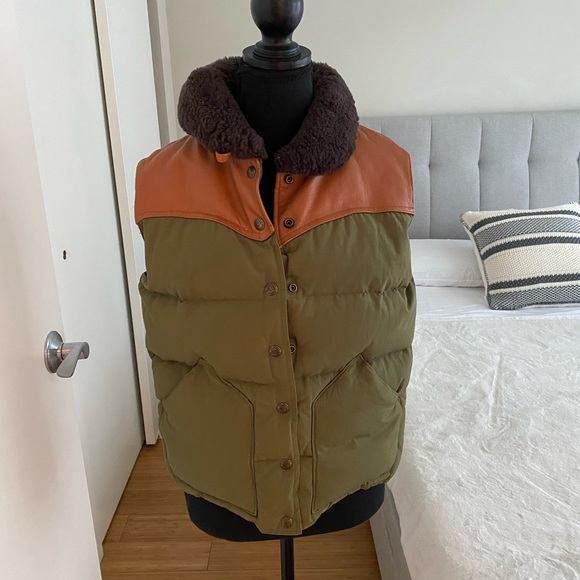 Penfield Trailwear Down Puffer Vest - Picture 5 of 7
